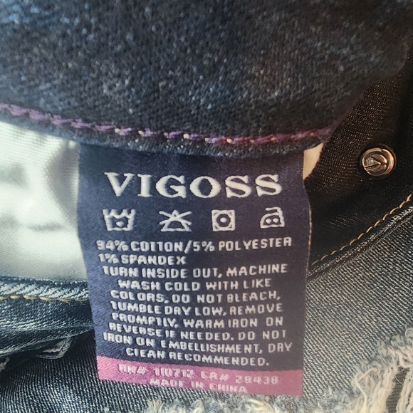 Vigoss Blue Jeans with Distressed Details Size 32 - Picture 4 of 6